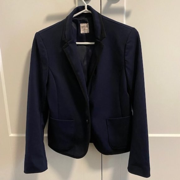 Like New! Academy Blazer, Navy with Secret Red Pops, Size 4 - Picture 1 of 9